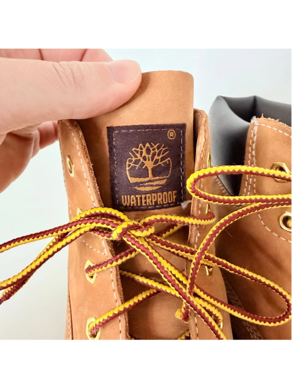 Timberland Kids Classic Waterproof Nubuck Boots Lug Sole Big Boys Size 6 Wheat